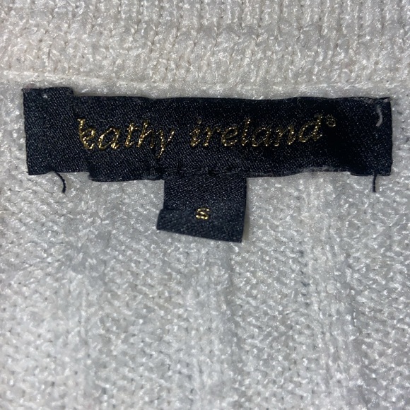 white-ish cream colored sweater from “Kathy Ireland” - Picture 2 of 3